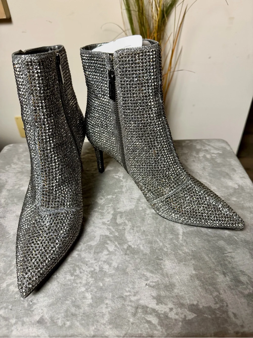 Brand New Michael Michael Kors Alina Flex Bootie 9M
